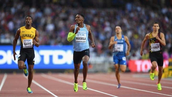 Botswana vyhlási štátny sviatok v prípade víťazstva Makwalu na 200 m
